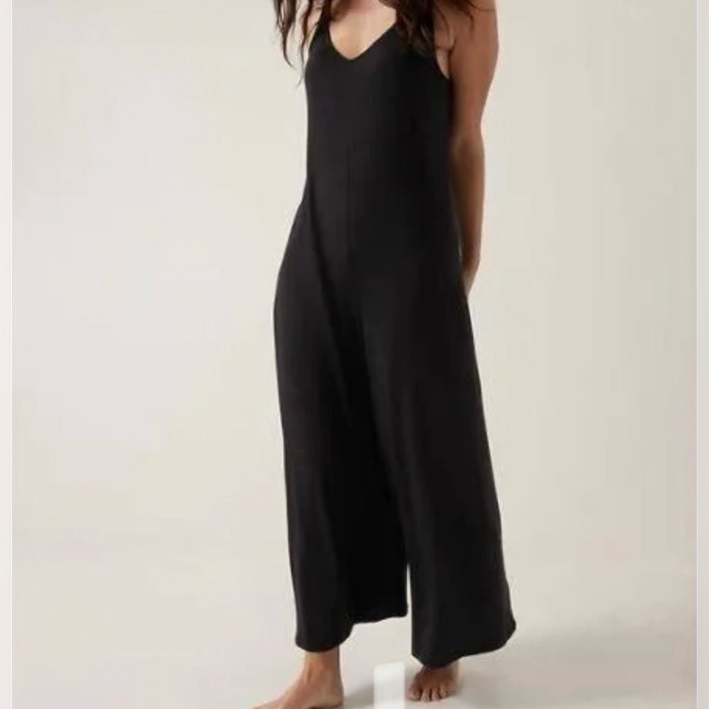 COPY - NWT ATHLETA NIGHTTIME BLISS SLEEP V NECK ROMPER